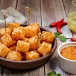 Dadinhos de Tapioca com Geleia de Pimenta